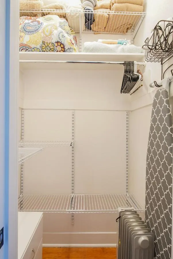 Secluded Patio Suite Right By All The Action Portland