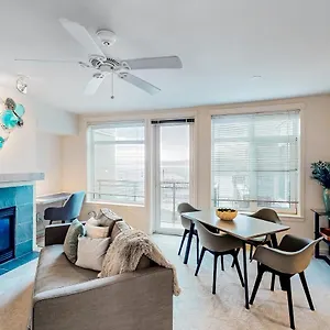 https://piers-at-pike.seattlehotelsites.com